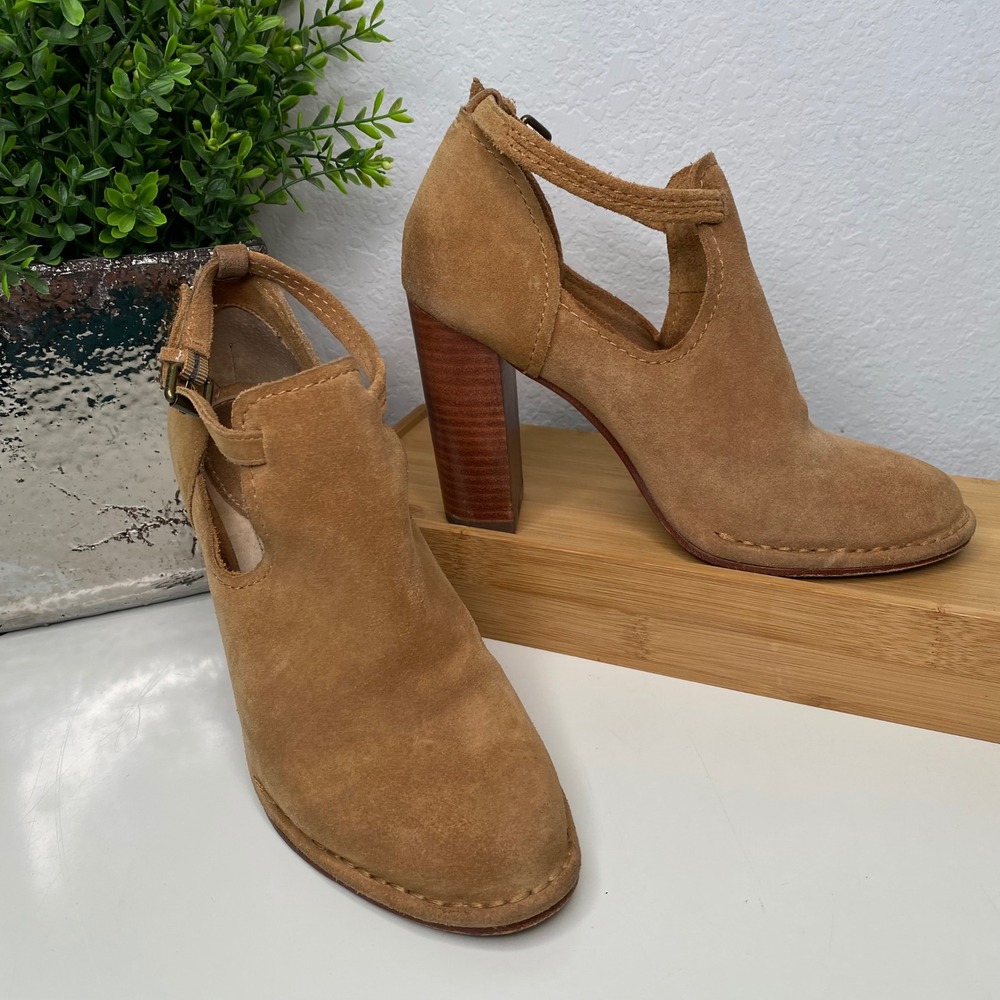 Frye Margaret Sand Suede Cutout‎ Ankle Shootie Booties Stacked Block Heel Size 7